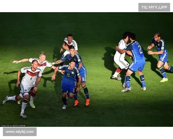 德国与巴西世界杯决赛瞬间回顾 揭秘经典对决背后的精彩与震撼